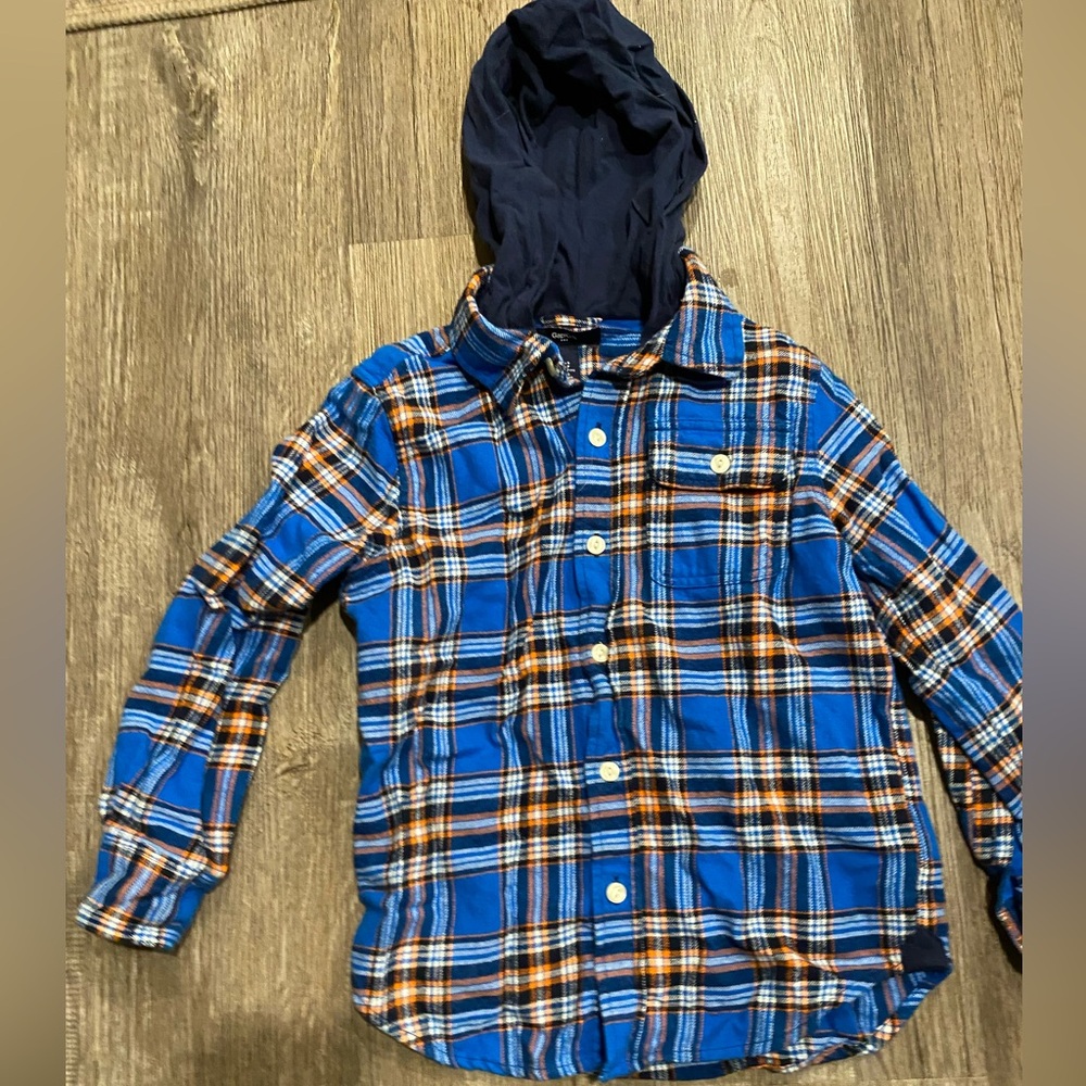 Kids small blue flannel with hoodie boys 6-7yrs (Gap kids)
